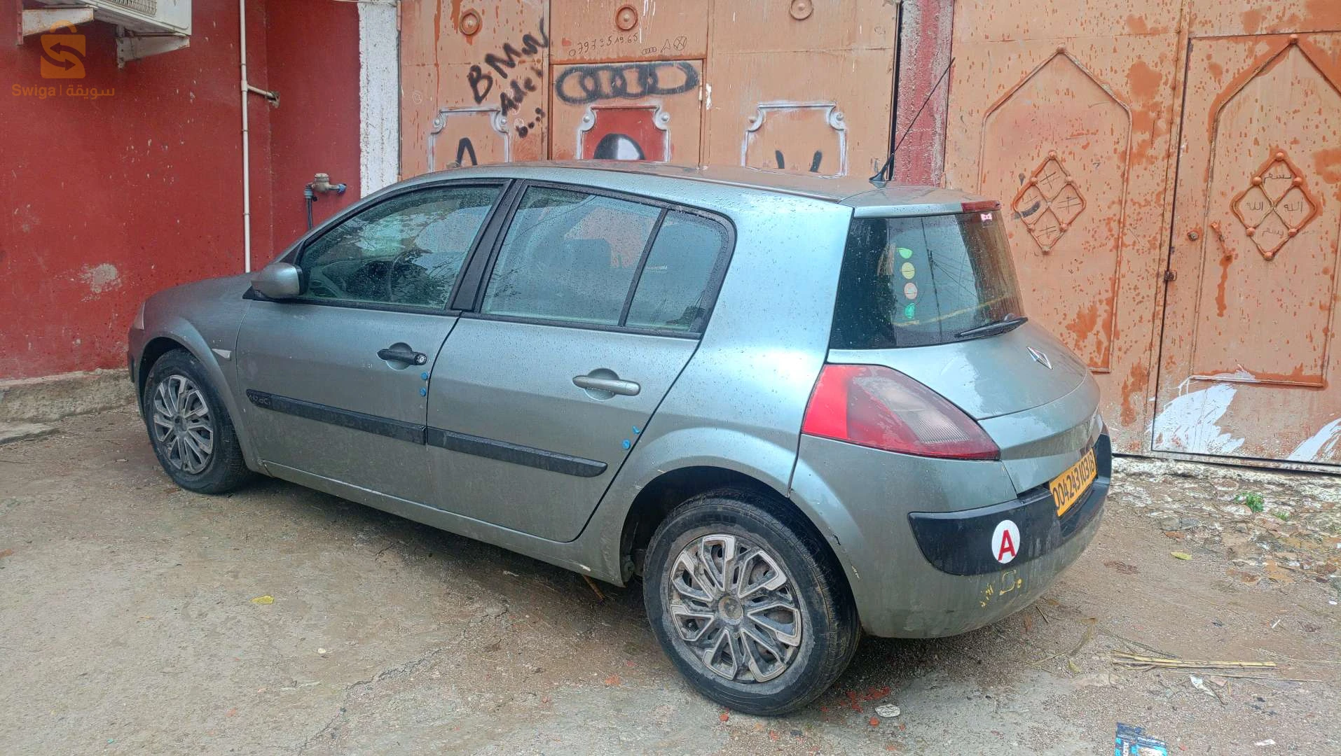 Megane 2 1.9 120 dci 
محرك مريفيزي جديد تيربو باطري لزانجيكتور كل شي جديد 
عوادة لال خلفي ونص باب مالة على برا ولرتوش خفاف 
نبيــــــــــــــــــــــــــع ونبدل