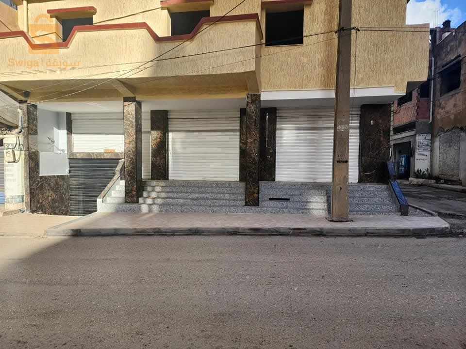 فيلا في وسط البليدة بواجهتين