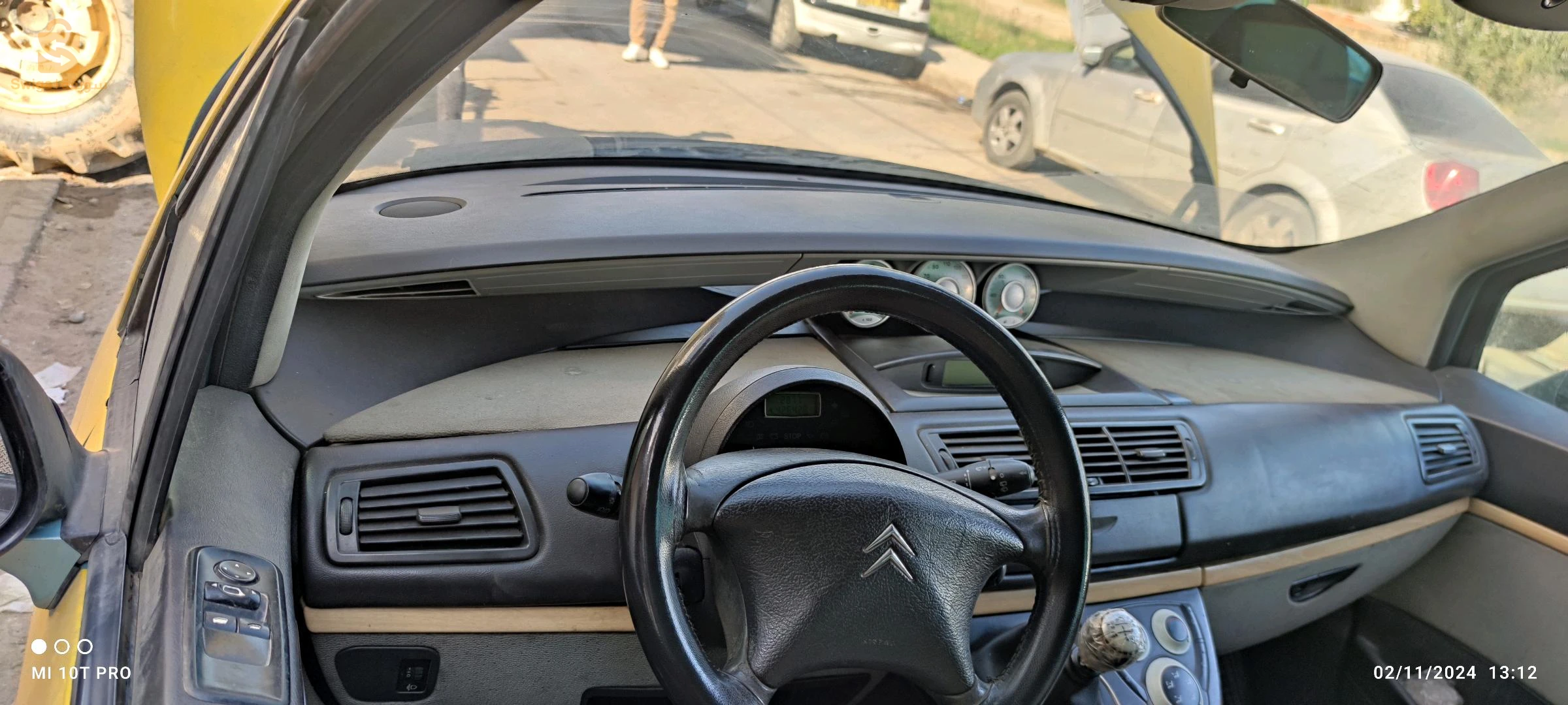 C8 HDi moteur v40 8 place