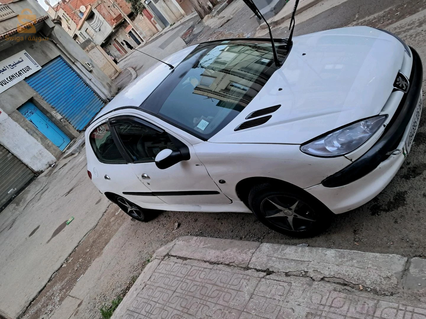 85 3tawni 
92 nbi3 
Fiha voil w darba flbassina mkhdoma machya 570 moteur m7tot myskhon myn9s zit lberad yemchi 4 les pneus jded
Disko plato abt jded join culasse jdid join cage join spi boit w filbruqain jded pompa ta3 lma jdida kit chaîne jdid kit kroi jdid tondur jdid syou jdid 2 martissur arrier jded flotur blpompa jded kolch jdid 0665246761