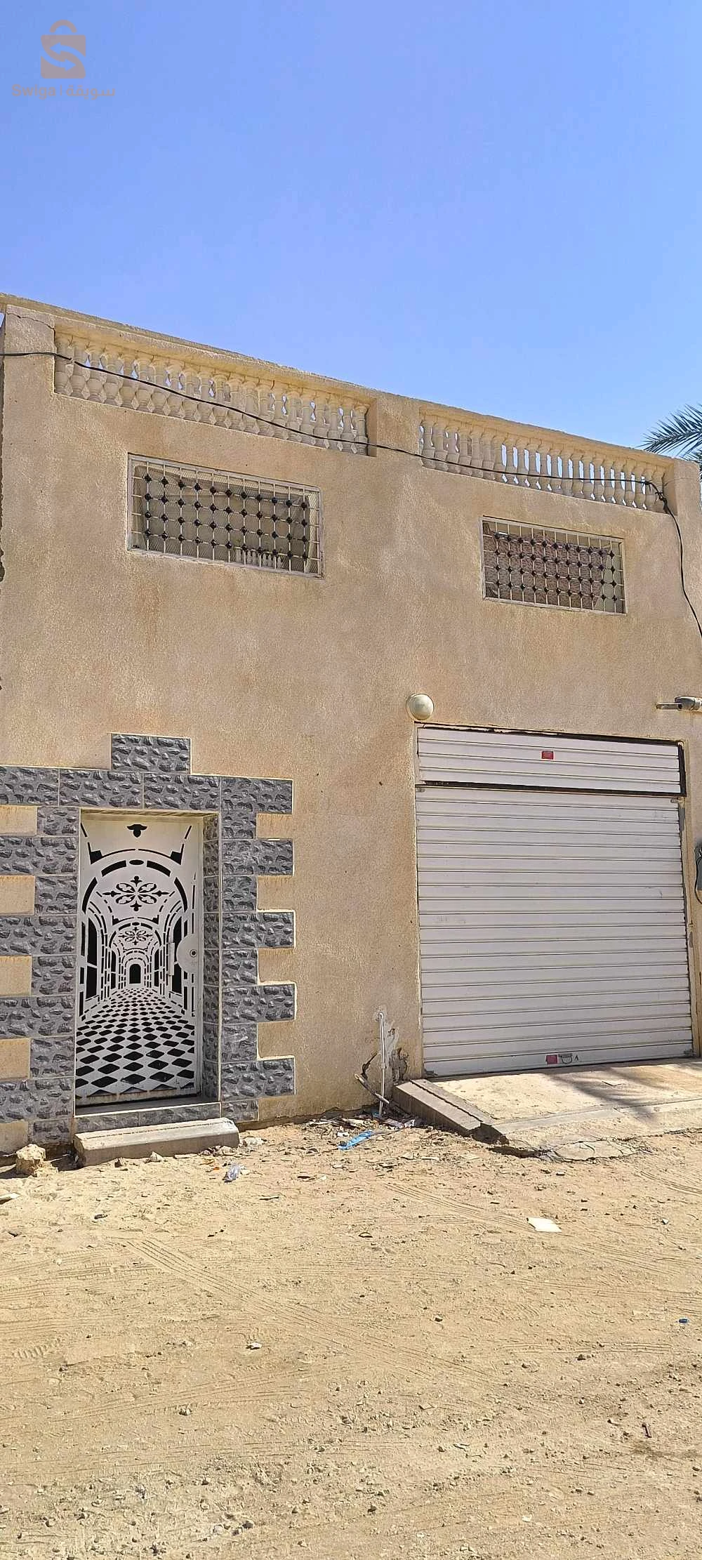 بيع فيلا سكنية ملكية بطابق أرضي و طابق اول و سطح و كراج