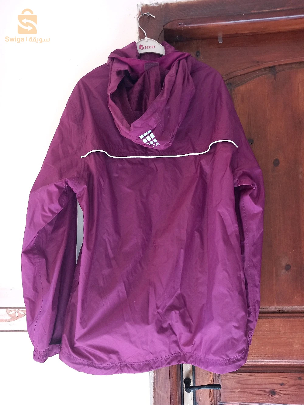 ✅️veste randonnée waterproof pour femme 🎀
✅️taille  L  jusqu'à Xl .