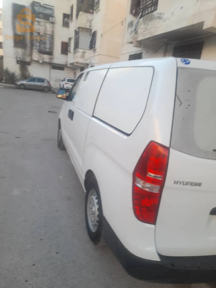 عين مايلة