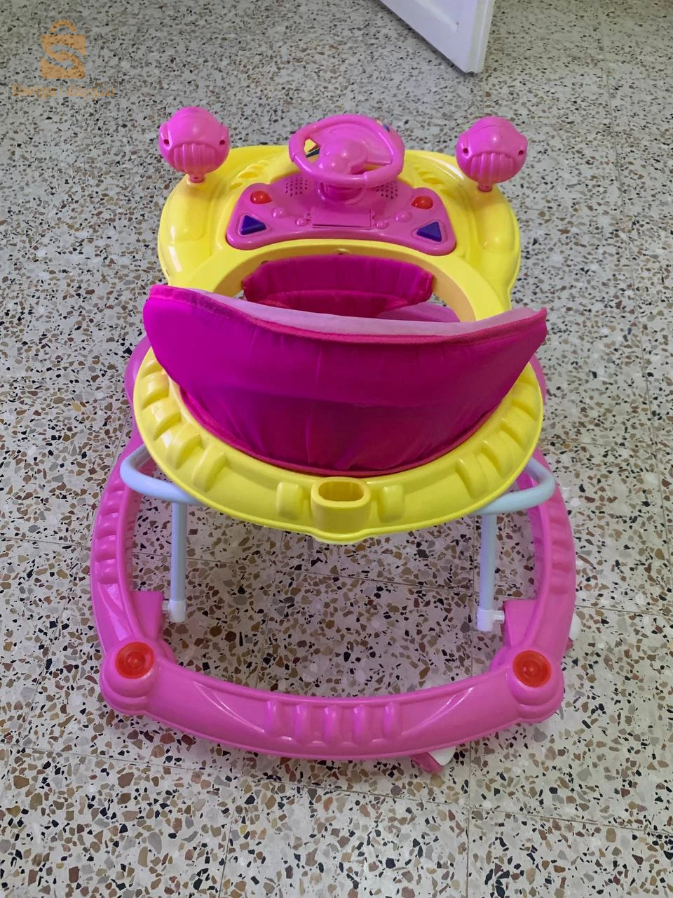 trotteur pour bebe ( mechaya )