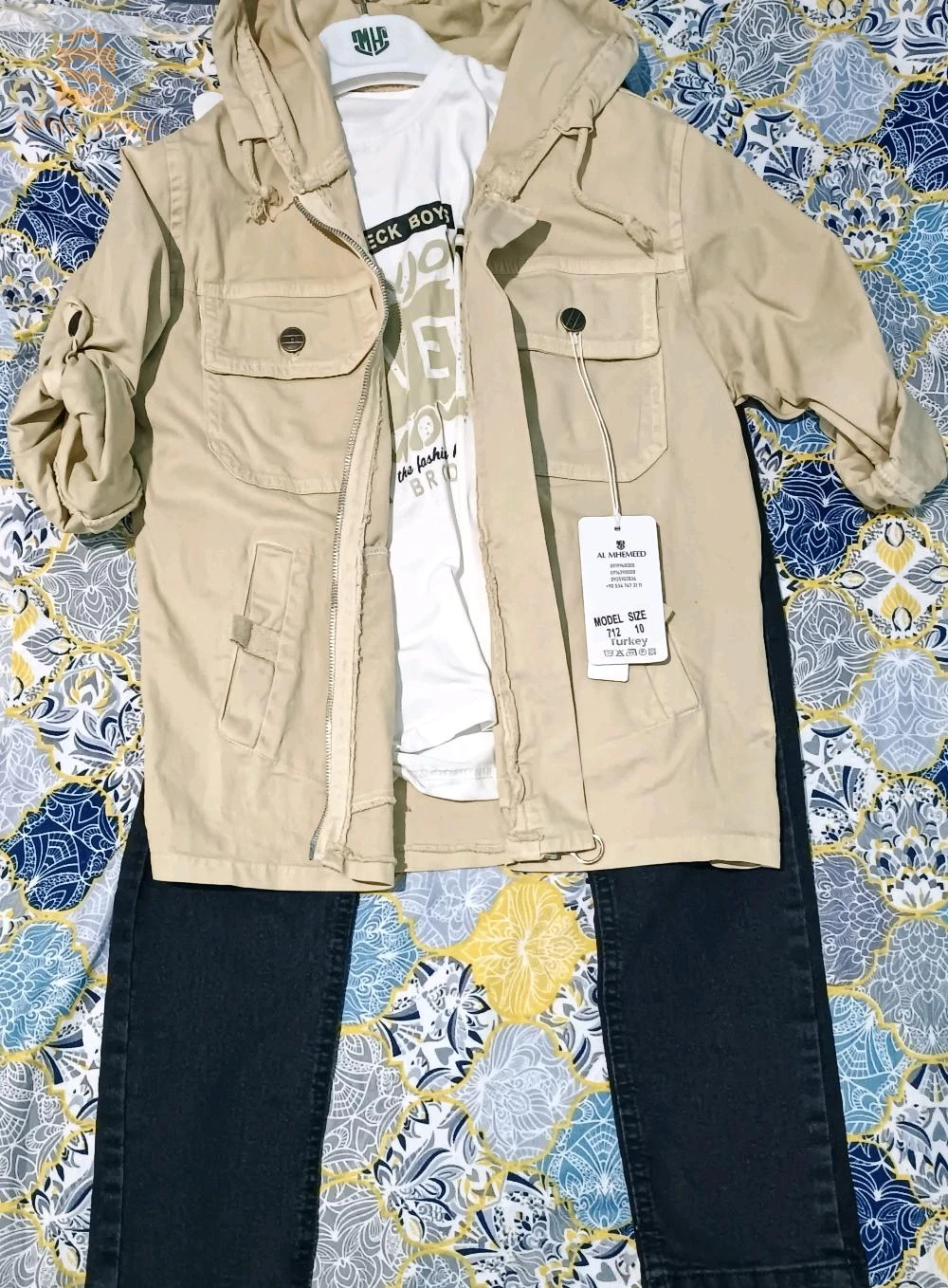 Petit lot Vêtements Enfant fille et garçon Turquie.