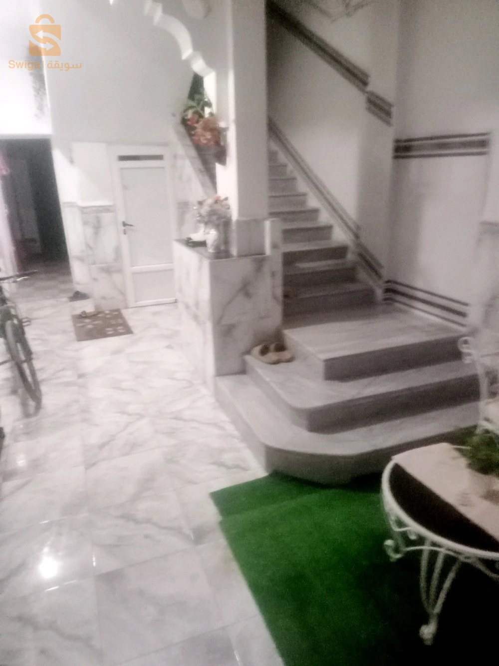 للبيع و التبادل