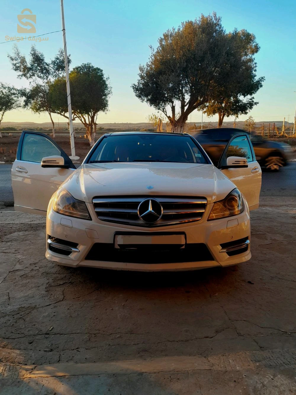 Mercedes Classe C 250 2012 🇩🇪
Avantgarde 250⚫
BlueEFFICIENY 🔴
siège designo   🟡