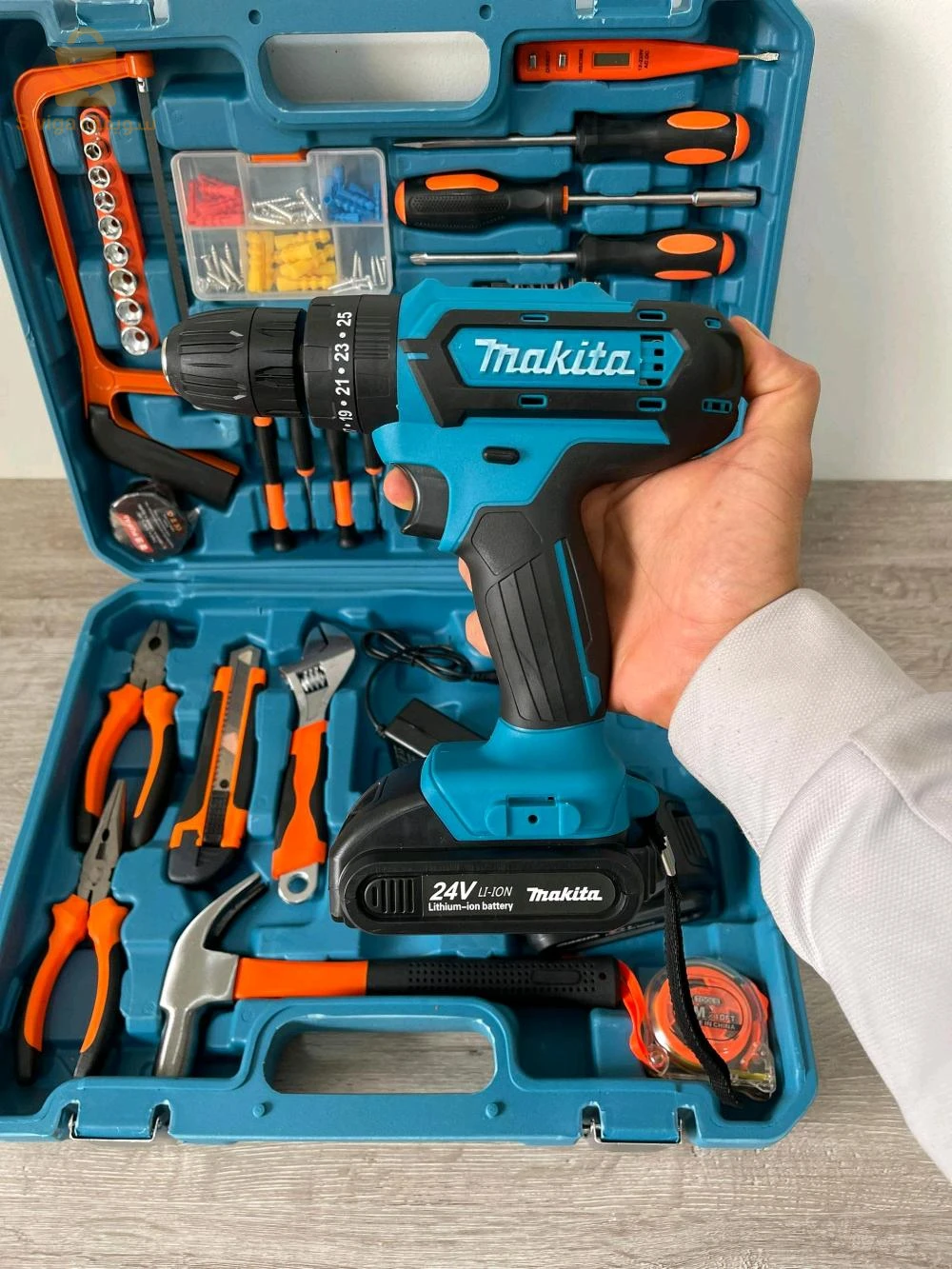 Nouvelle arrivage kit Makita 24v 📢📢📢
جبنالكم لافير 😍فيسوز بيرسوز 🔥Makita 24v🔥 حاجة ماشاء الله تهنيك في أعمال الصيانة ⛑ وماتزيدش تحوس عليها معاها حقيبة تشمل جميع معدات 🛠الازمة في أعمال الصيانة
✅ Double batterie lithium🔋🔋
✅ Caisse d'outils
التوصيل متوفر لجميع الولايات 🚚