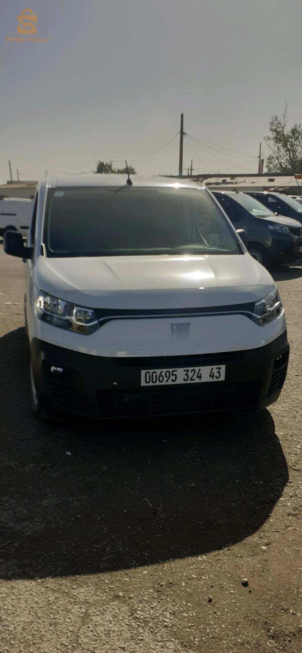 سيارة  للبيع