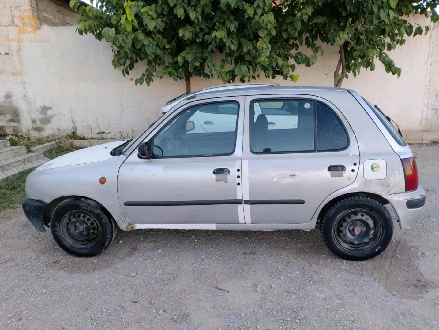 نيسان ميكرا K11 عام 2001