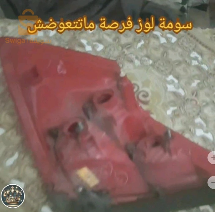 مصباح خلفي بحالة جيدة يصلح لسيارتك