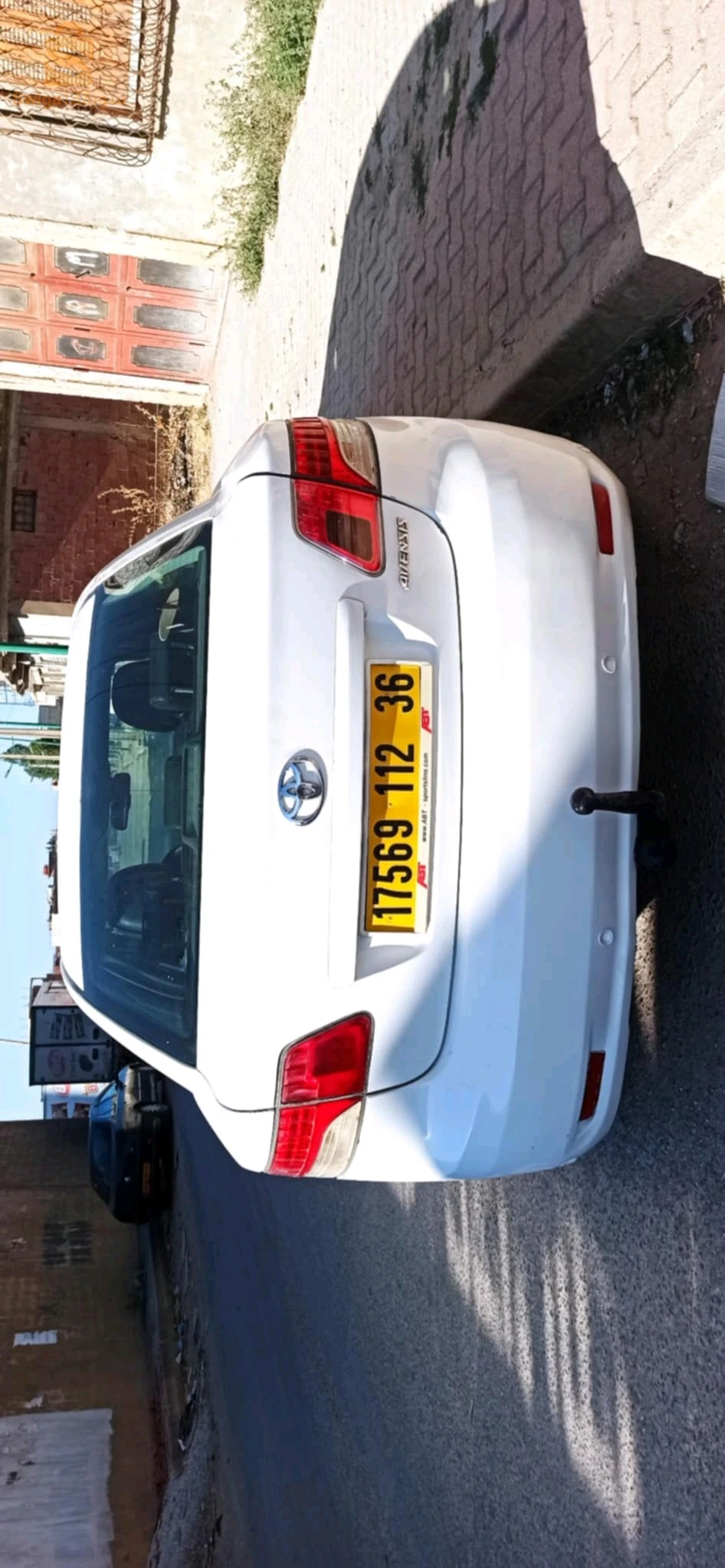 Toyota Avensis 2012