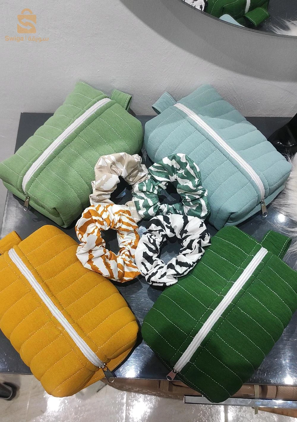 trousse (makeup bag) 🌼