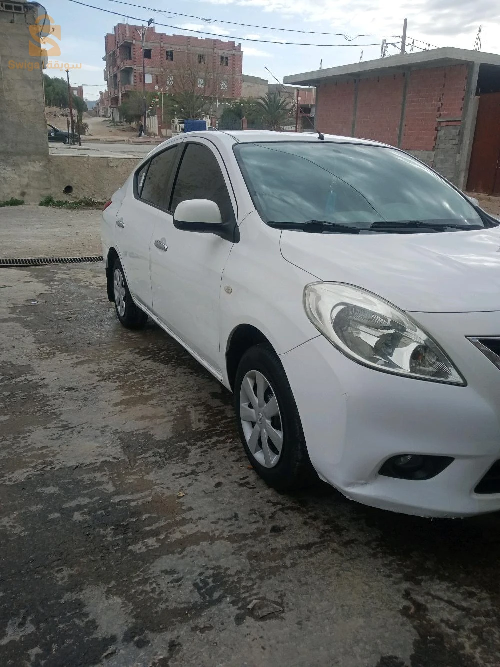 Nissan sany