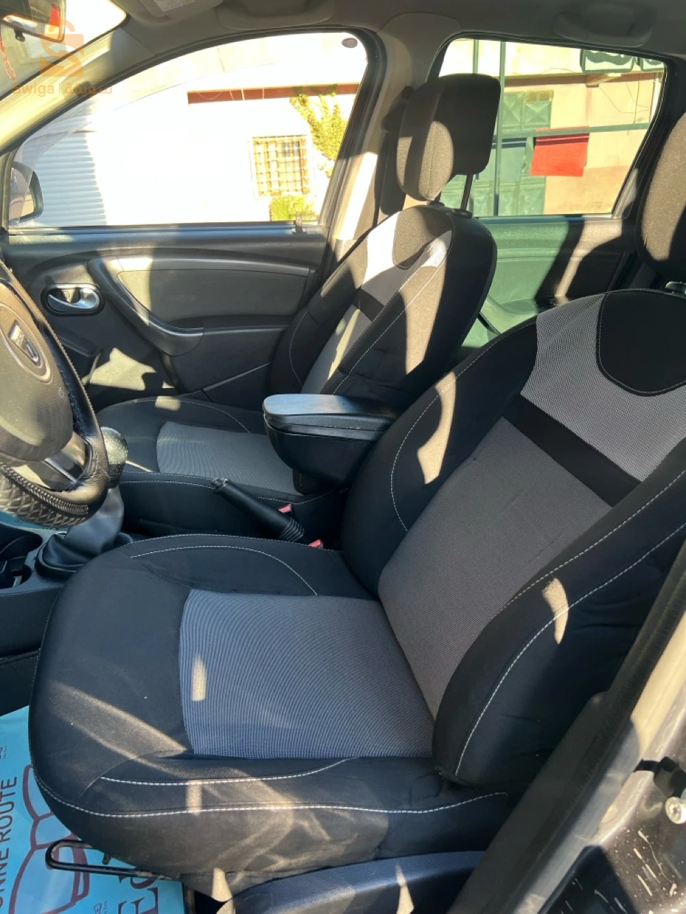 Dacia Duster valley 2016