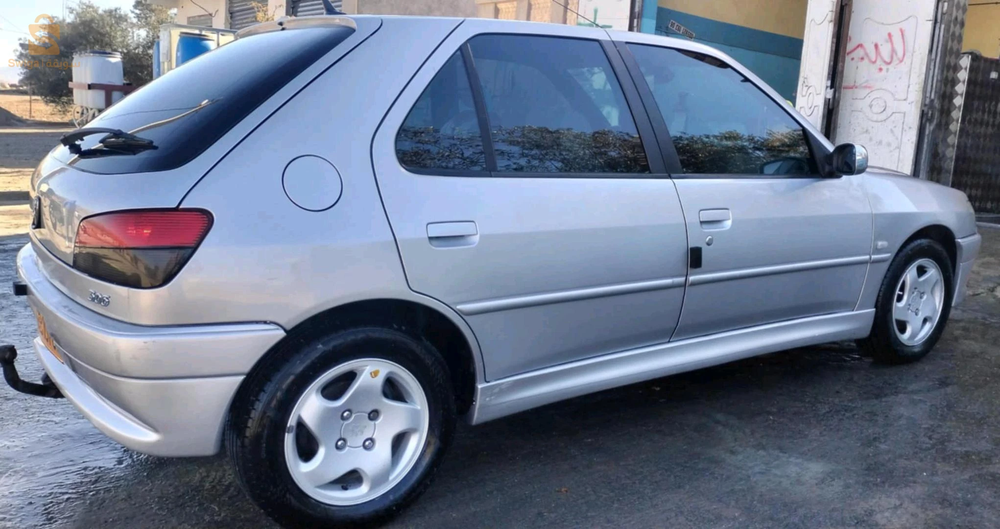 306/2001
