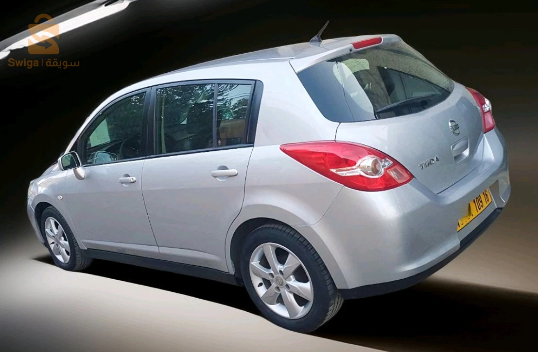 Nissan Tiida tekna