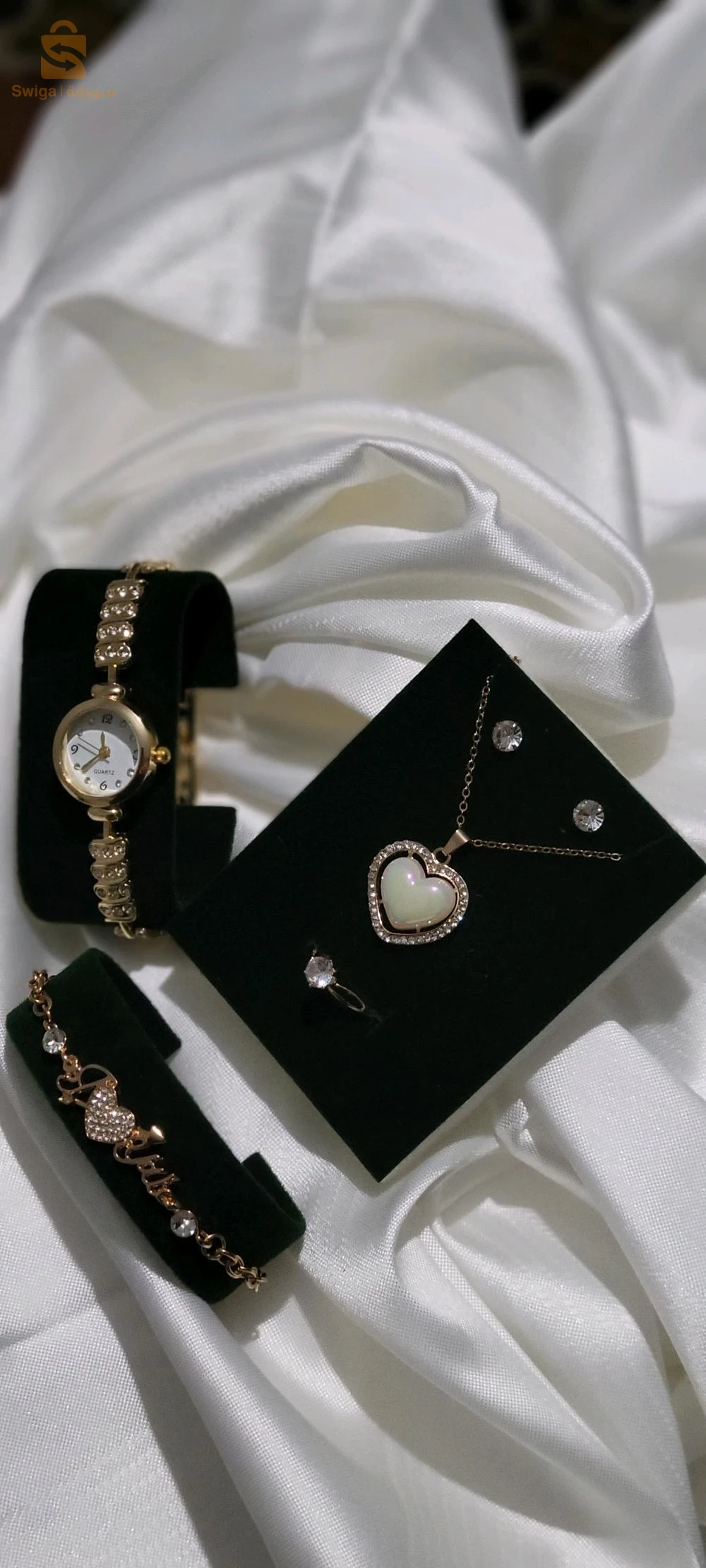 طقم مجوهرات أنيق من الفولاذ المقاوم للصدأ