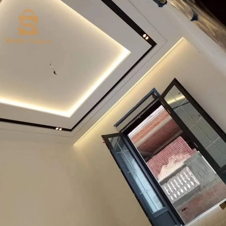 حرفي في مجال بلاكوا بلاطر وبنتورة وكهرباء
