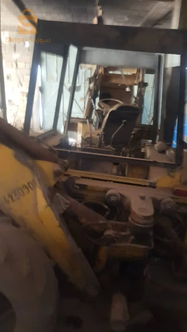jcb محرك  نتاعه لازم يتمونطا طالب 85 لي معول يتصل