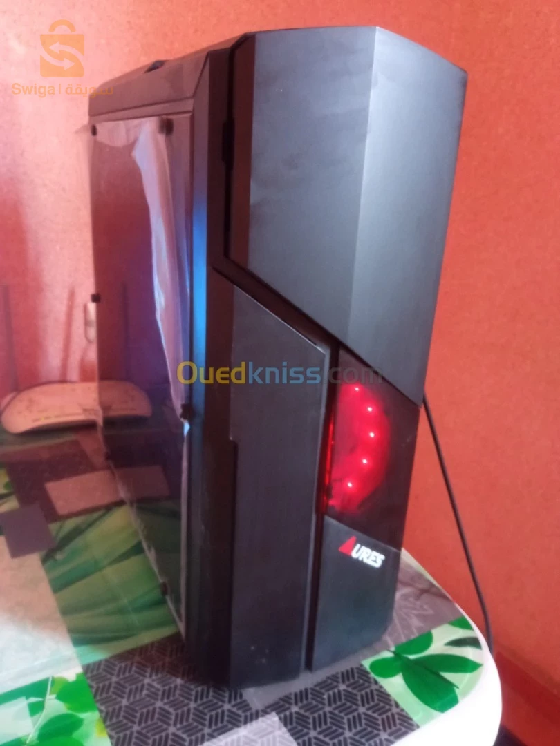 MINOTAUR A32
Cpu : AMD RYZEN 3 3200G (GPU AMD
Cm :MSI A320M A PRO
Ram: 8GB RAM ( 4×2 ) 
Stockage : SSD #ADATA 120GB SATA3 + HDD 500GB RENEWED
Boîtier : AURES MINOTAUR 4x120Mm LED Fan
Alimentation : AURES 350w
Clavier : AURES RGB rétro éclairé
Casque : AURES RGB USB Horns
Haut parleur : AURES USB 5wx2