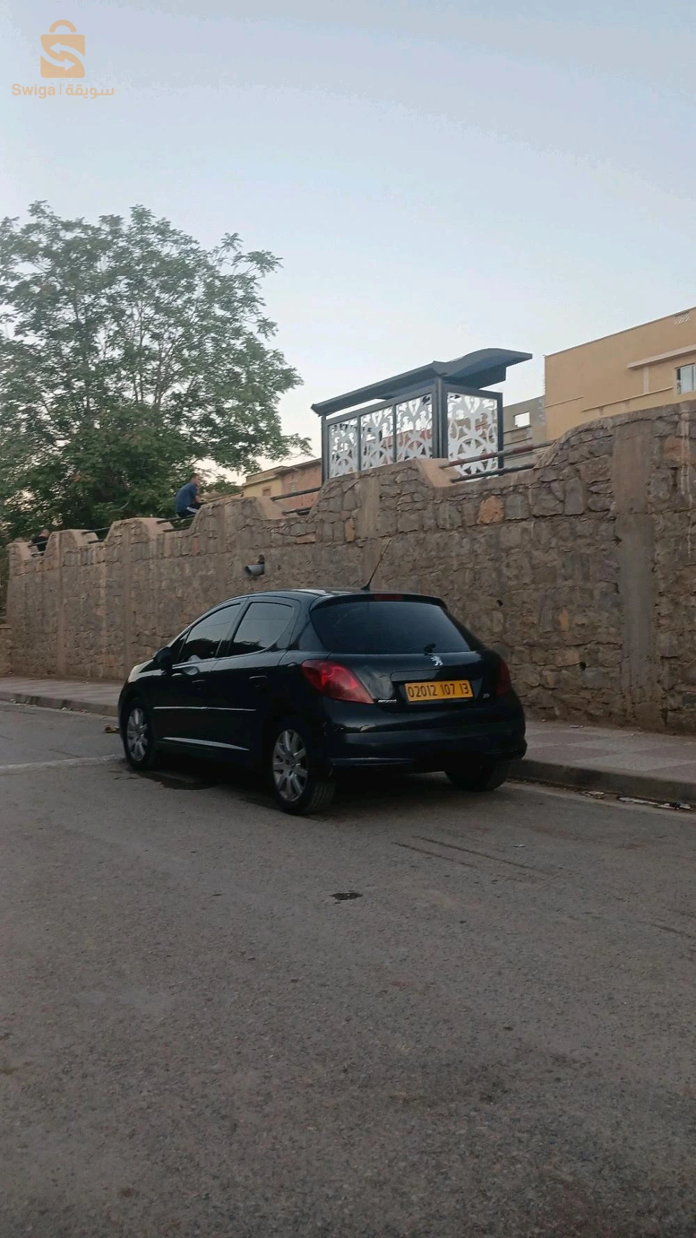 سيارة نضيف الله يبارك فيها افروا في لآل و باب شوي بنتورا 
1 ما