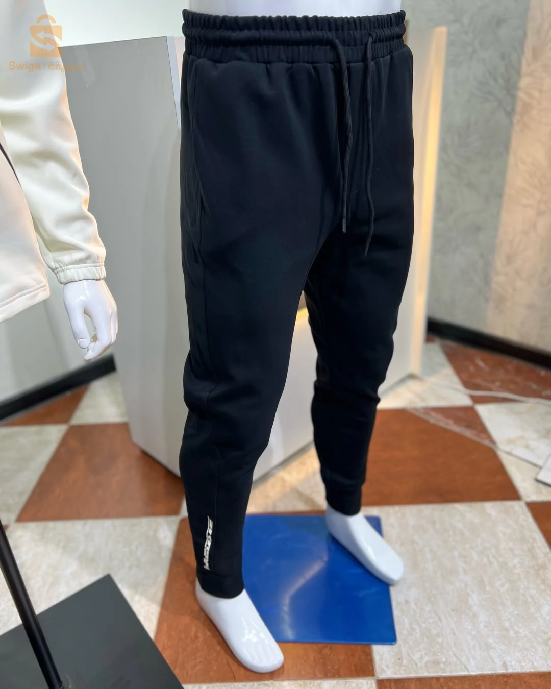 vêtements LACOSTE super good