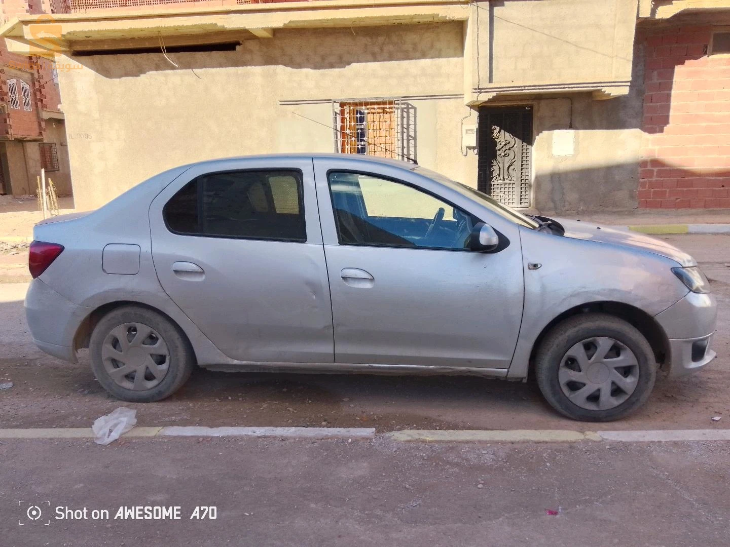 فيها لراكور وفيها نقرة فالقصعة صغيرة موتور مليح ماشي 480 الف فيها لفروا عطاوني 141 سومتها قريبة نبرز