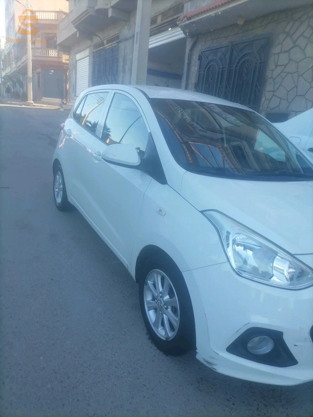 Une coiture coréenne et proore. Bien entretenue