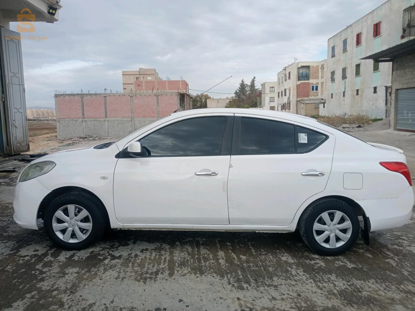 Nissan sany