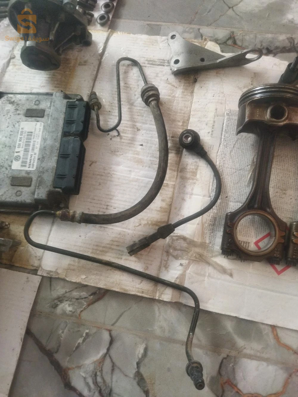 أجزاء من محرك 1.2 12v