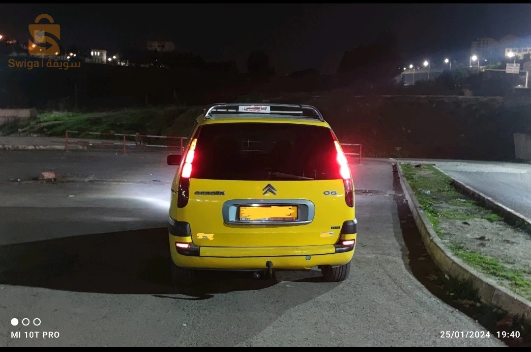 C8 HDi moteur v40 8 place