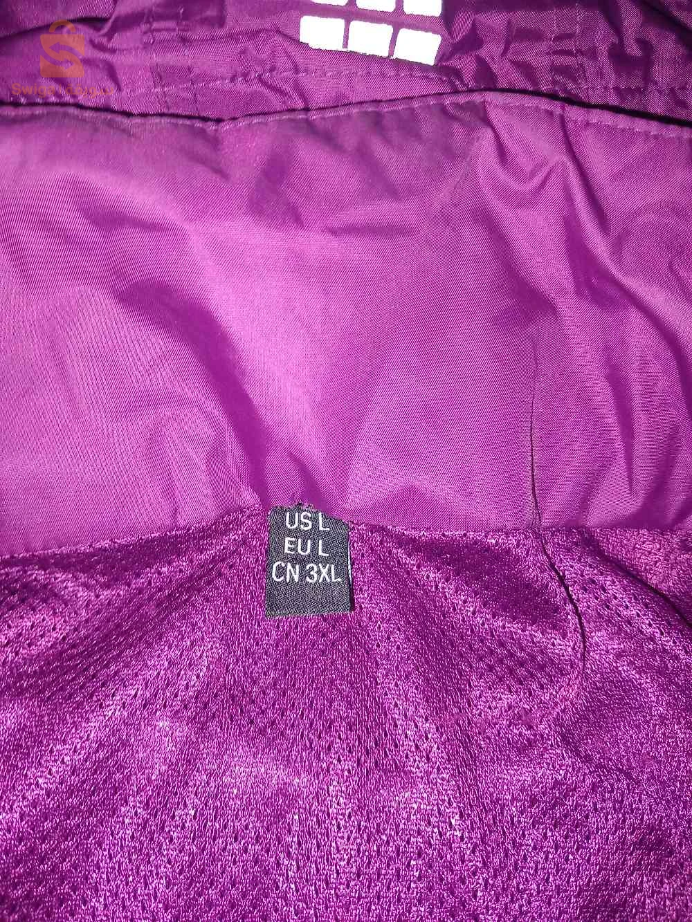 ✅️veste randonnée waterproof pour femme 🎀
✅️taille  L  jusqu'à Xl .