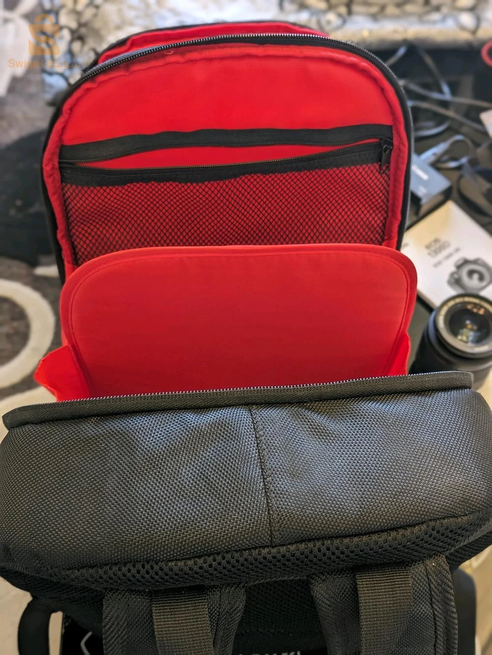 🇫🇷🇫🇷CANON 1300D ÉTAT 10/10
A AVEC LE CARTABLE ET LE DOCUMENT ET LE CATALOGUE ET DE OBJECTIF: EFS 18-55mm  - 55-250 mm