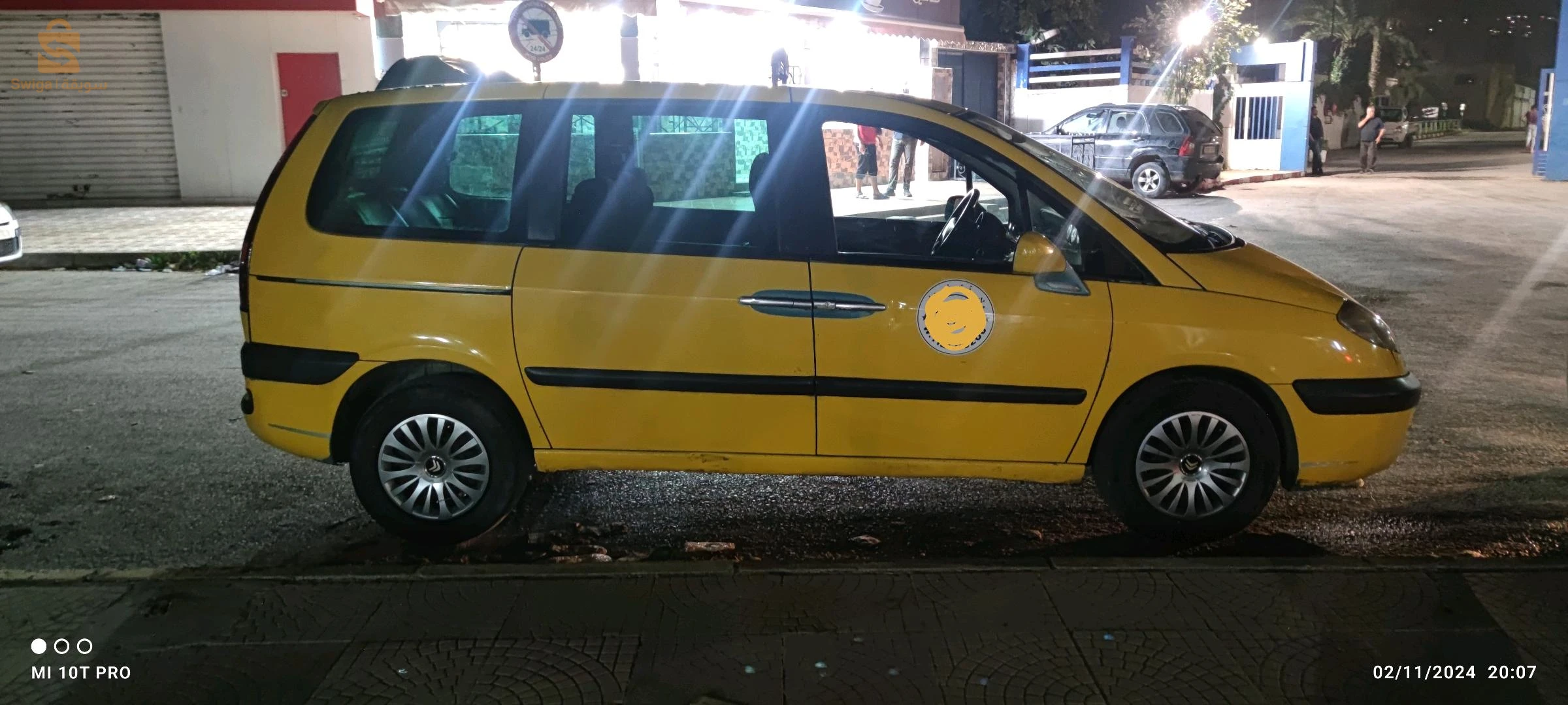 C8 HDi moteur v40 8 place