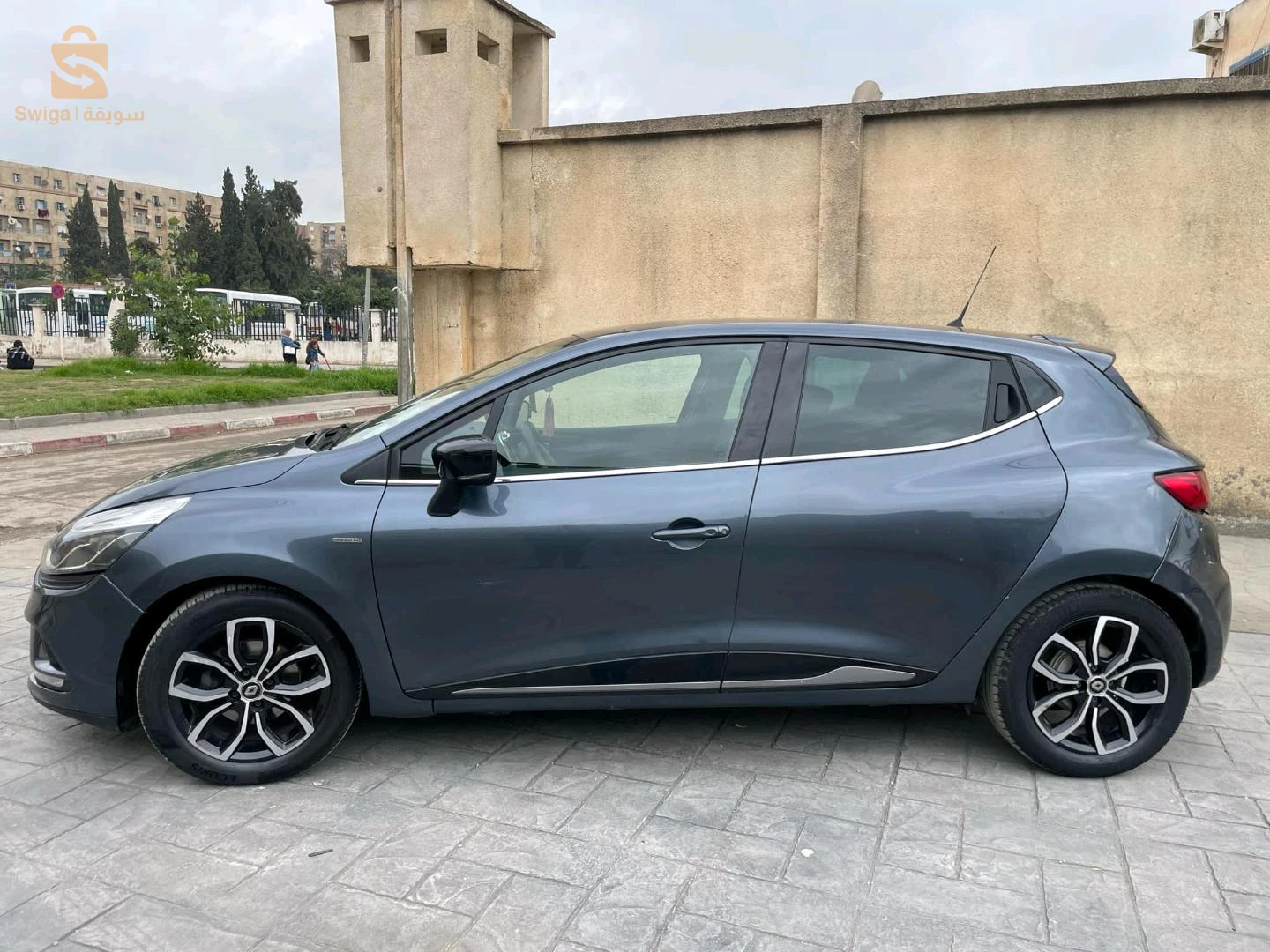 tonobil n9ya fiha chwya sbigha