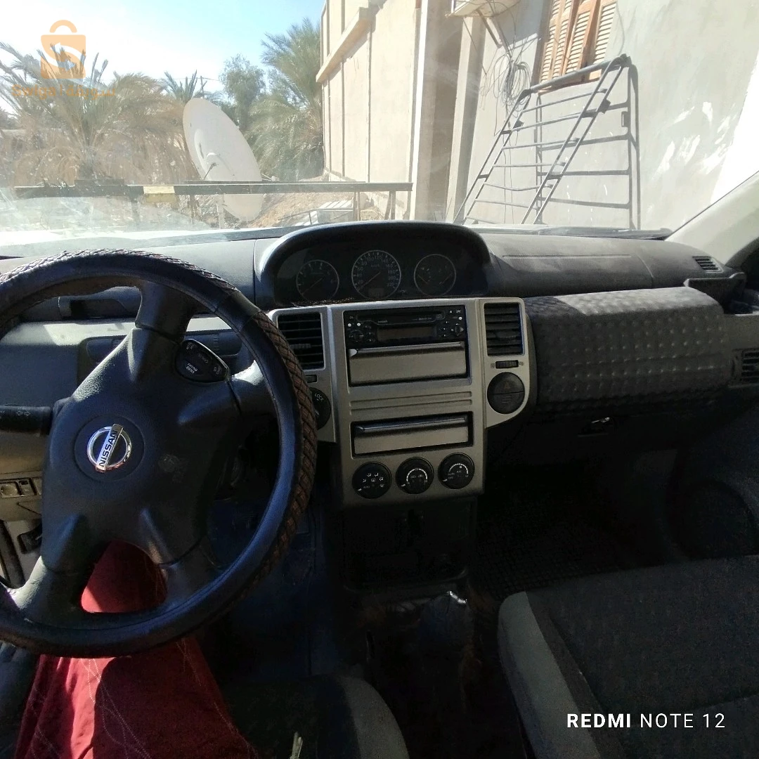 للبيع سياره مشاء الله ما فيها والو معاود
