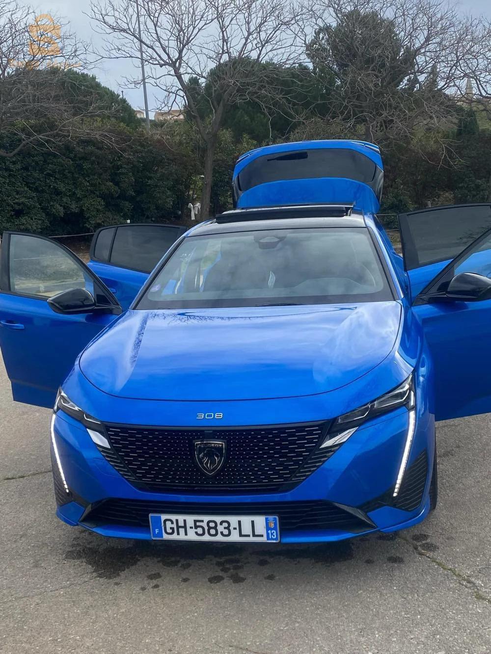 308 Pack GT 130
34700km
Année 2022
Boîte auto EAT 7D
Cockpit digital 3D 
Système car play
Palette au volant 
Siège chauffant 
Volant chauffant 
Toit ouvrant 
Réglage siège automatique 
Attelage remorque 
Climatiseur Trizone 
Jantes 18 noir 
Caméra avant/arrière + 360
Détecteur de mouvement