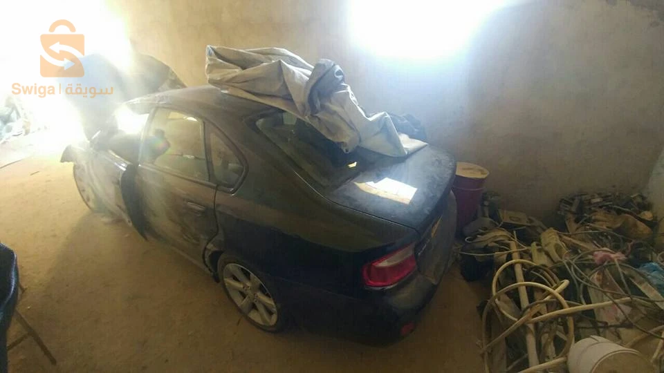 سيارة بدون محرك وبدون علبة بالوثائق