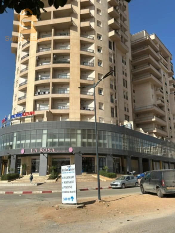 À vendre : Bureau open space de 85 m² à au niveau du Golf bir Eljir