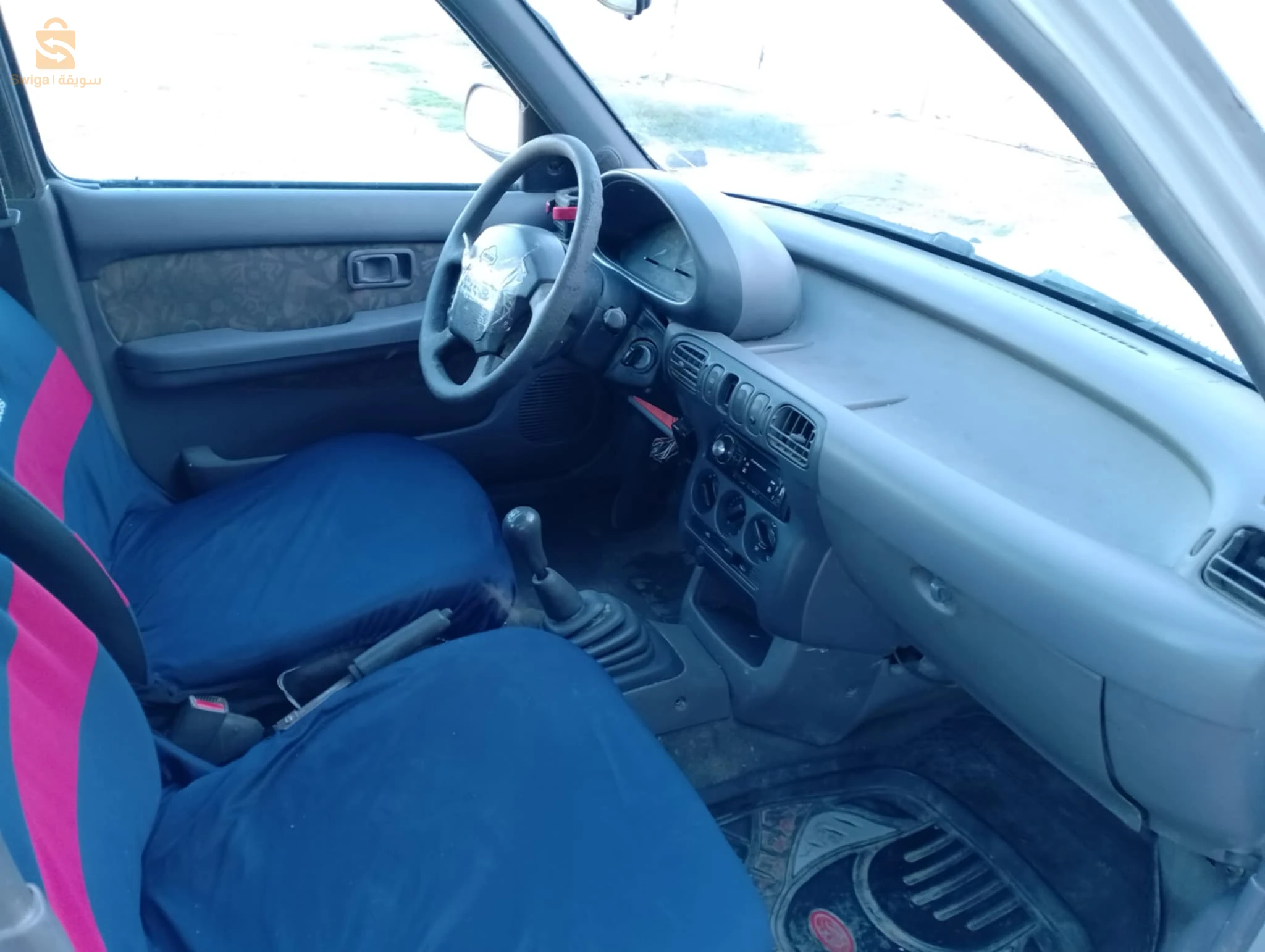 نيسان ميكرا K11 عام 2001