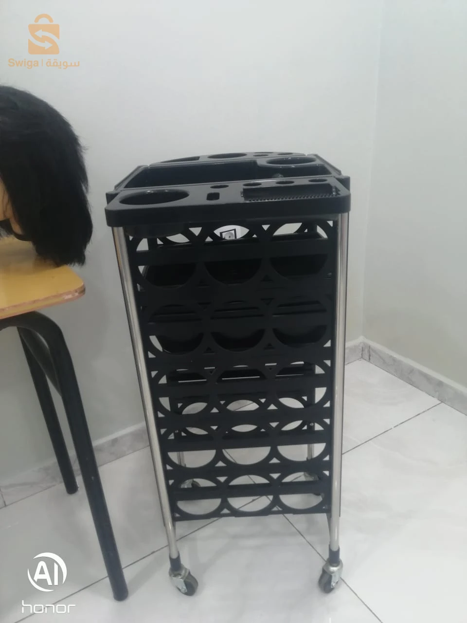 مستلزمات صالون حلاقة نساء