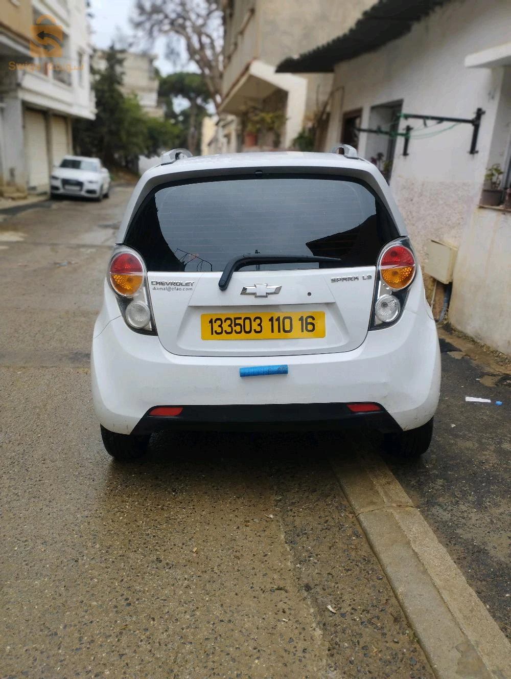 voiture très propre deuxième main la peinture quelques retouche de nettoyage j'habite à staouel contacte-moi merci