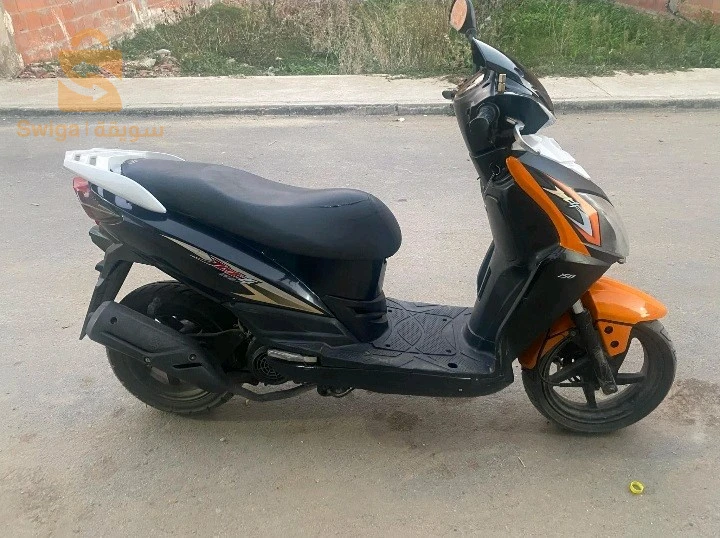 جاة 4 2017 كارة كريز موتار 10/10 مريفيزي جديد 
0655406269 فياه كولش يمشي