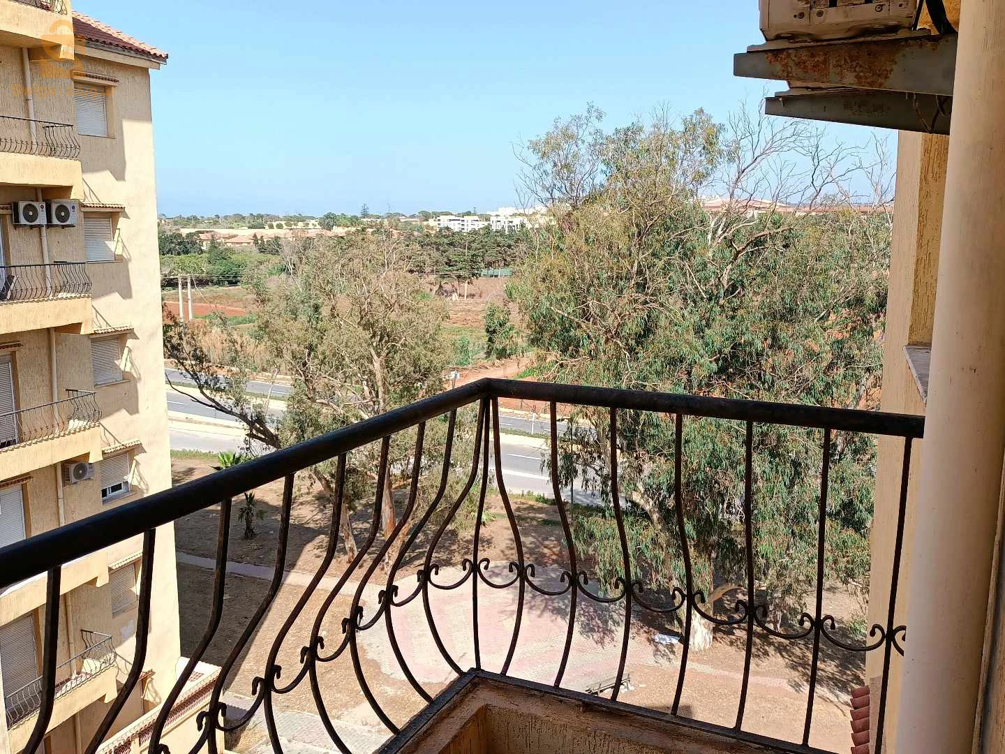 appartement F3 a staouli a vendre superficie 104 m
quatrième étage