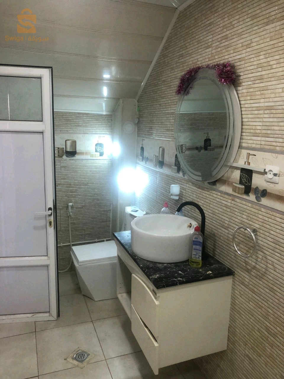 location F5 commerciale