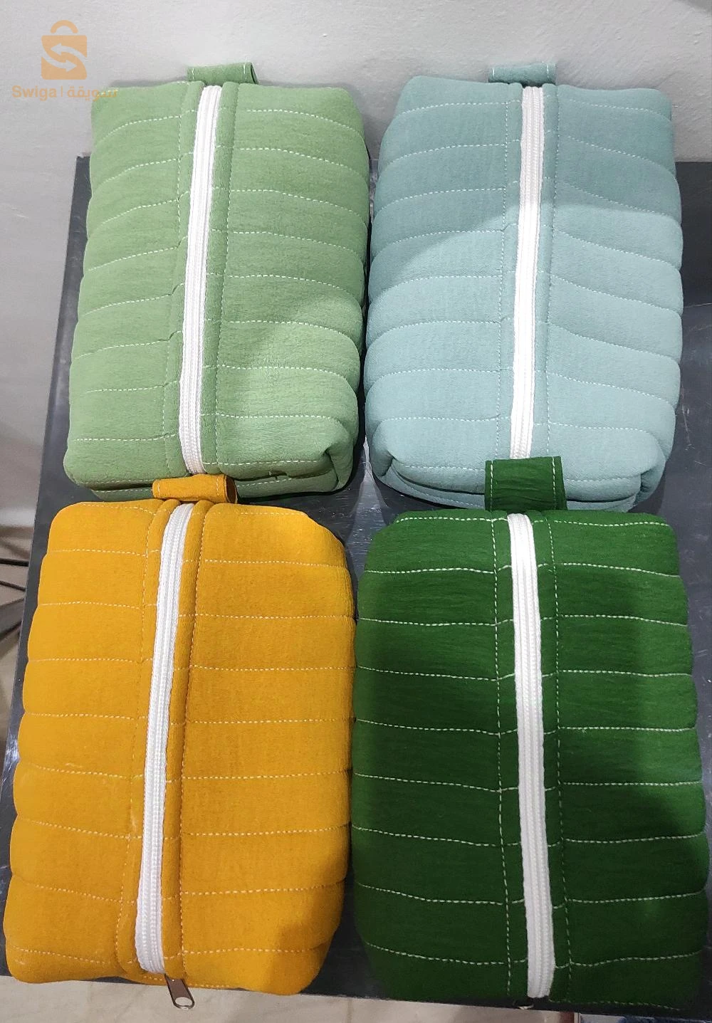 trousse (makeup bag) 🌼
