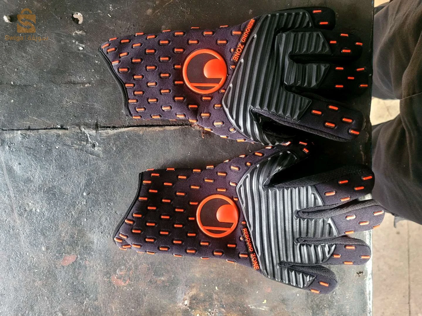 les gants de gardien de but