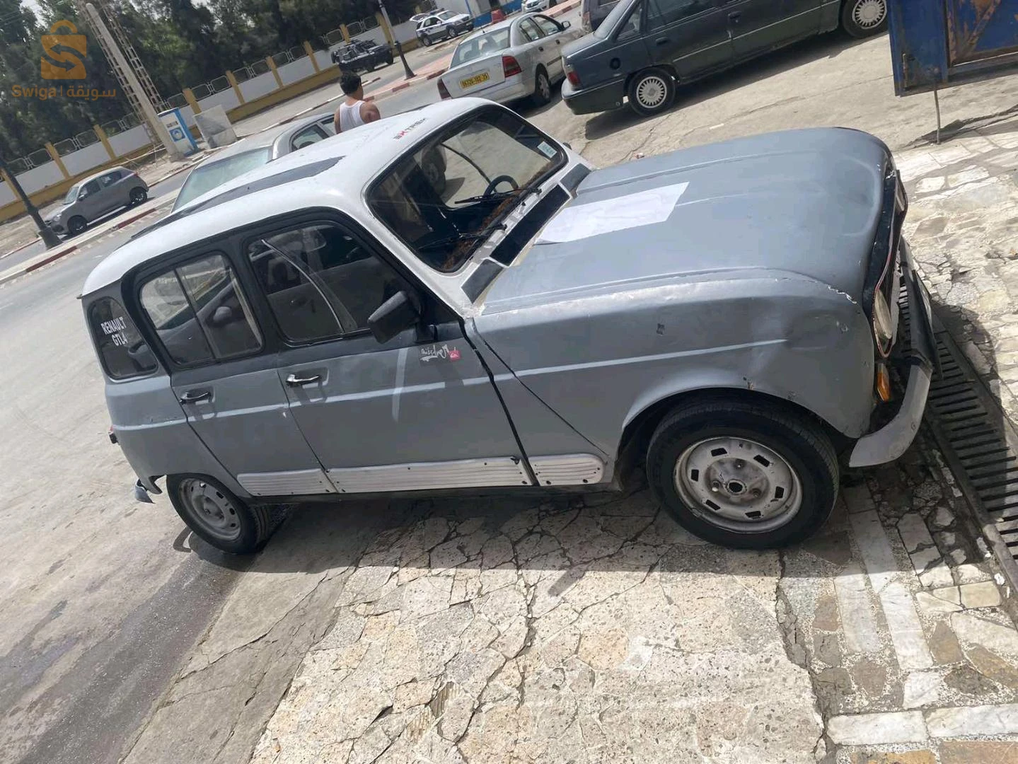 r4