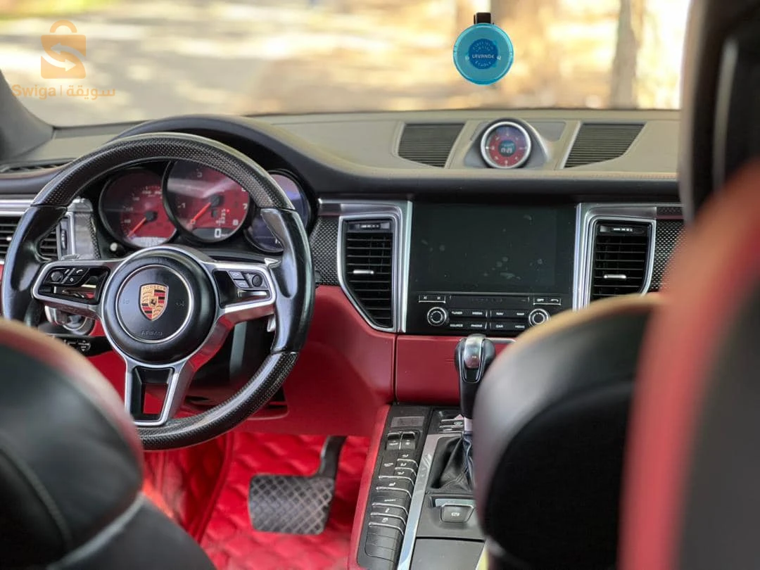 porshe macan 2018